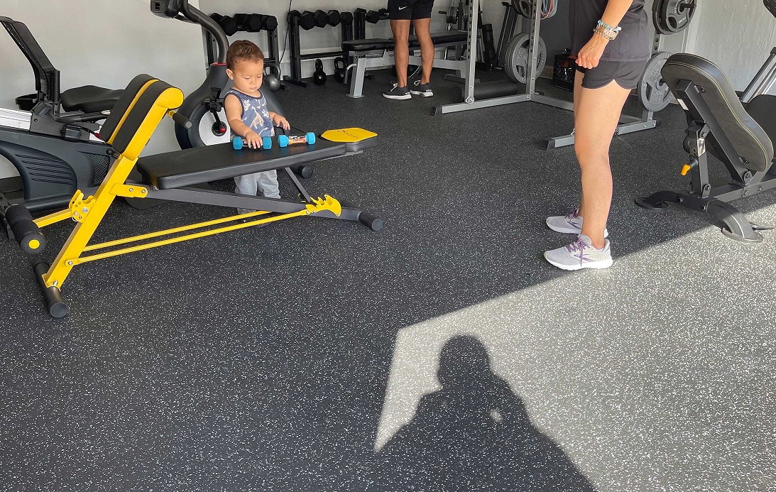 Black commercial gym flooring2