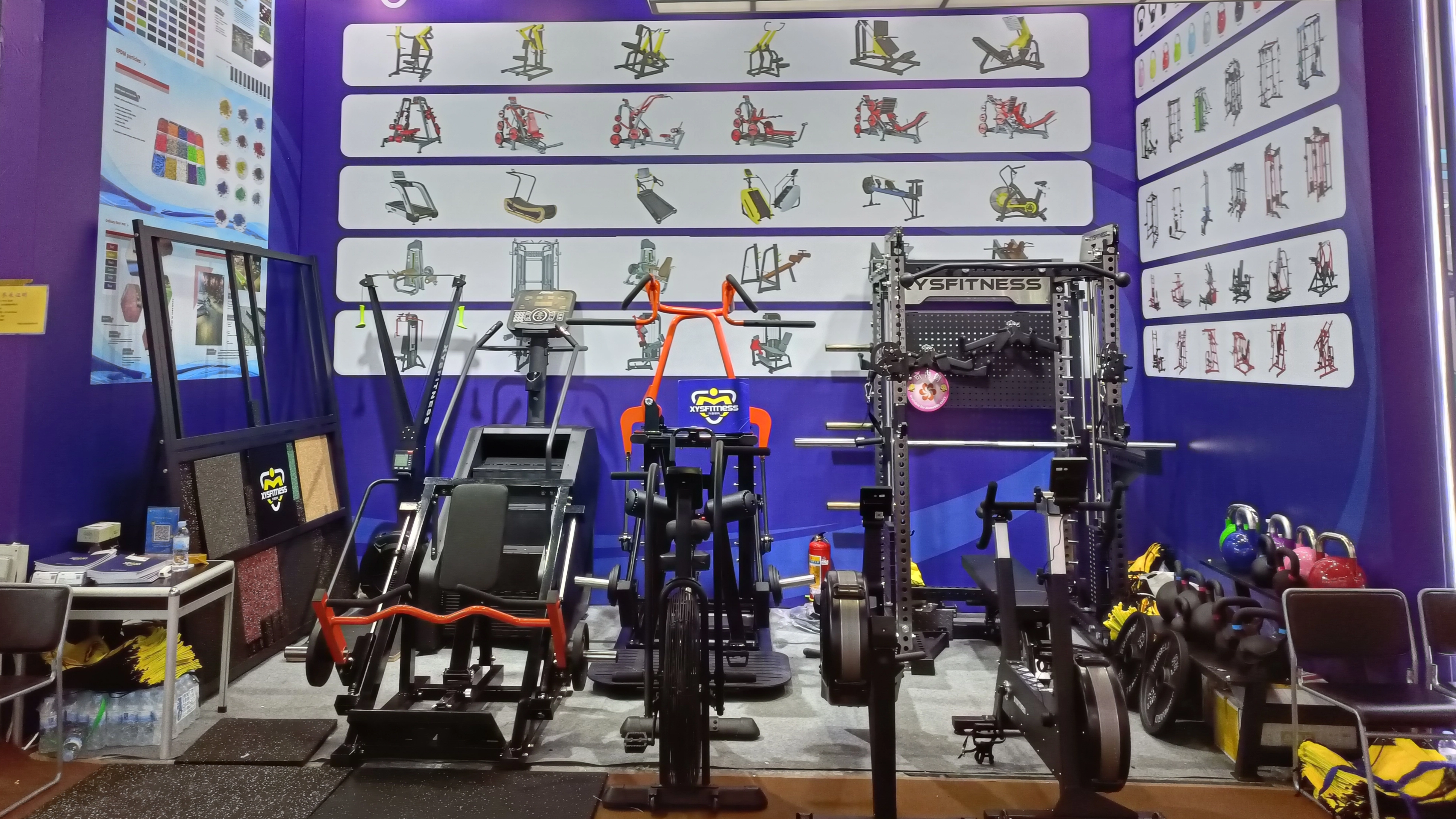 STAND PIC_3835_2157.jpg